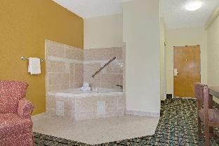 Super 8 By Wyndham Daytona Beach Habitación foto