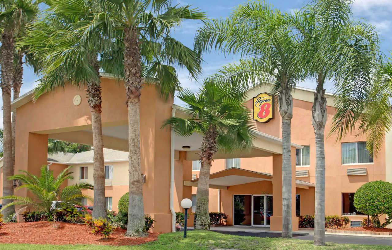 Super 8 By Wyndham Daytona Beach Exterior foto